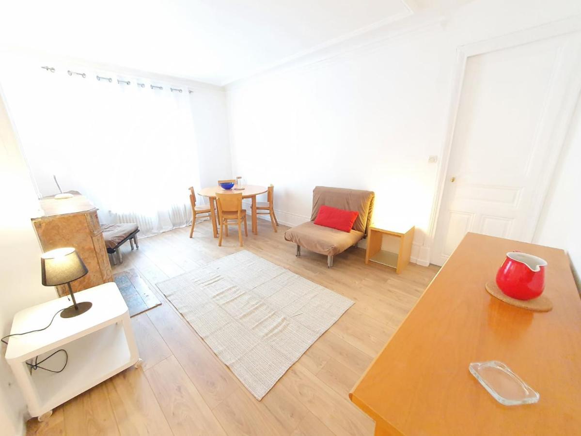 Home Sweet Home Sacre-Coeur Trudaine Paris Bagian luar foto